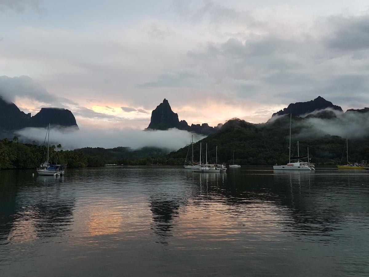 2 Nuits Insolites & 1 Excursion Voile A Bord Du Voilier Mori Ora Moorea Exterior foto